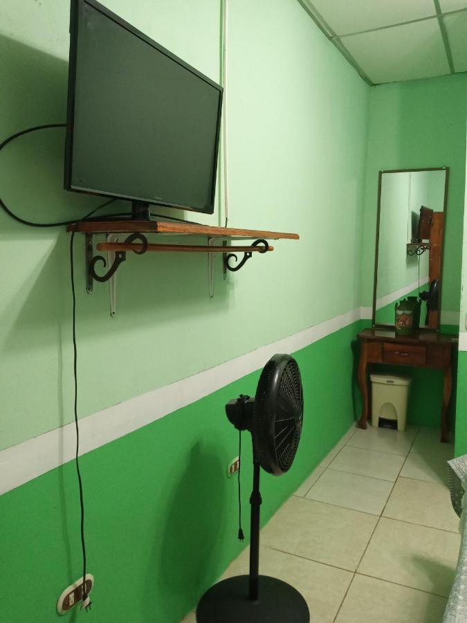 Hospedaje Hefziba Moyogalpa Exterior photo